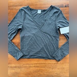 NWT Athleta Fast Track With Ease Rib Reversible Wrap Top Gray Medium